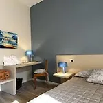 Bed & Breakfast Daman & Breakfast